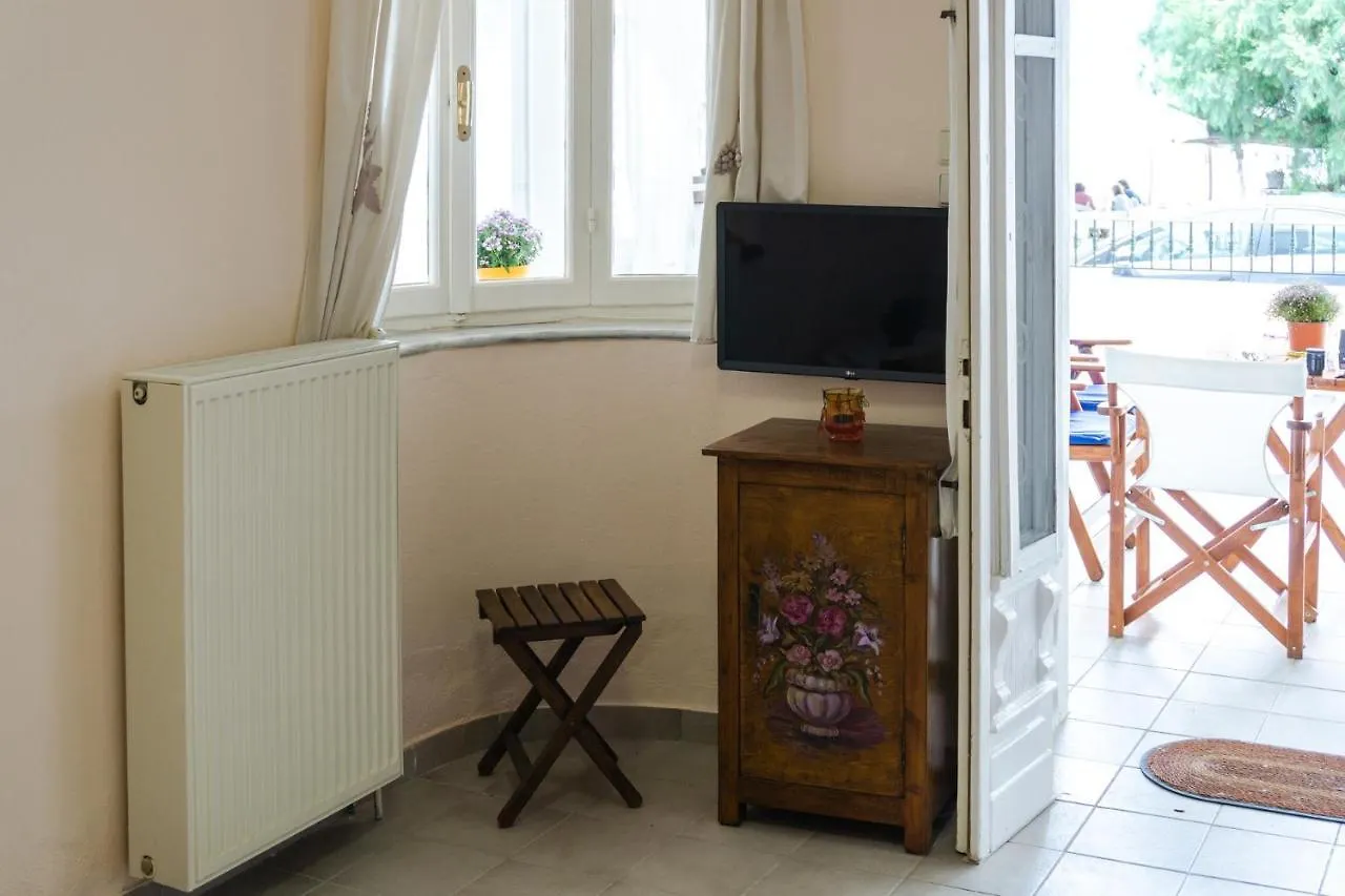 Irene Seafront Apartment Neo Epivates 0*,