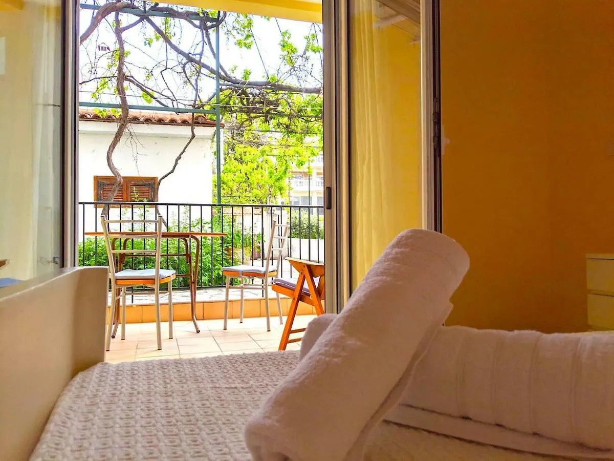 Irene Seafront Apartment Neo Epivates Greece